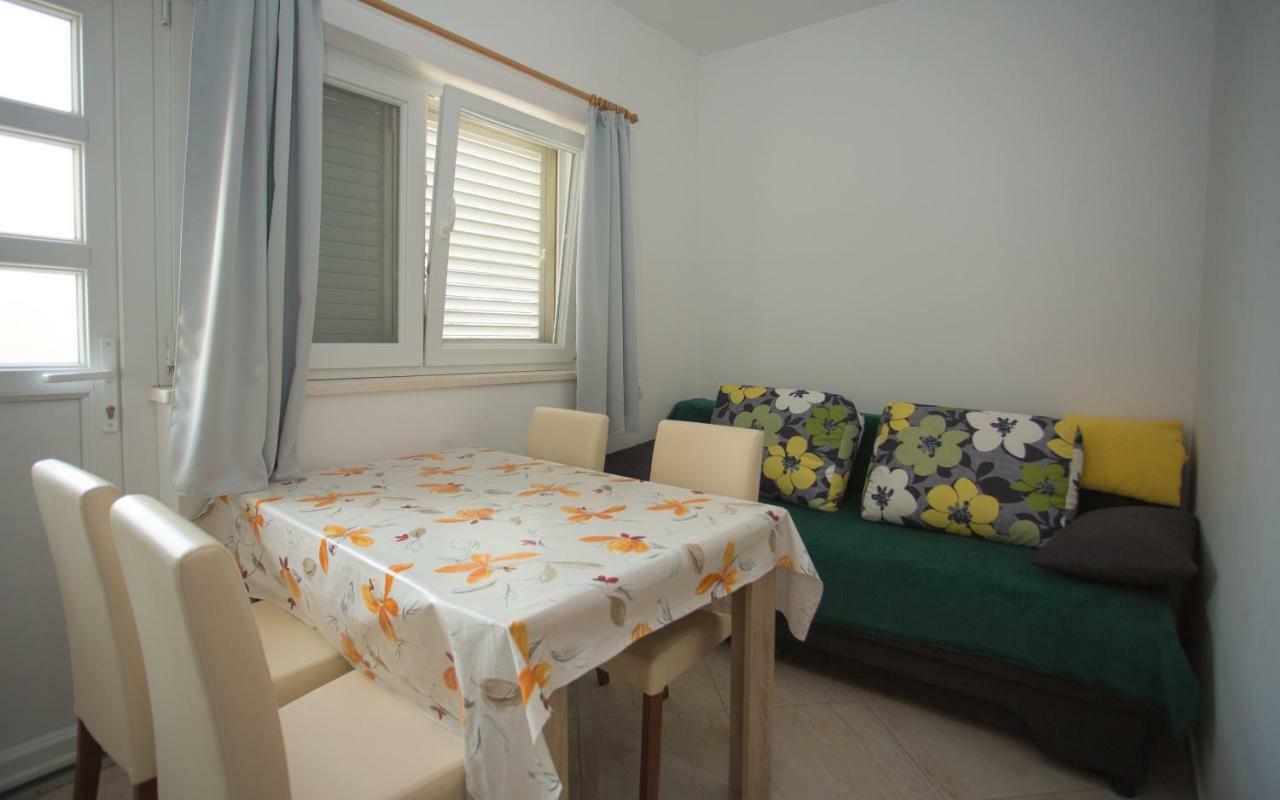 Apartment Ribica Kaštela Exteriör bild
