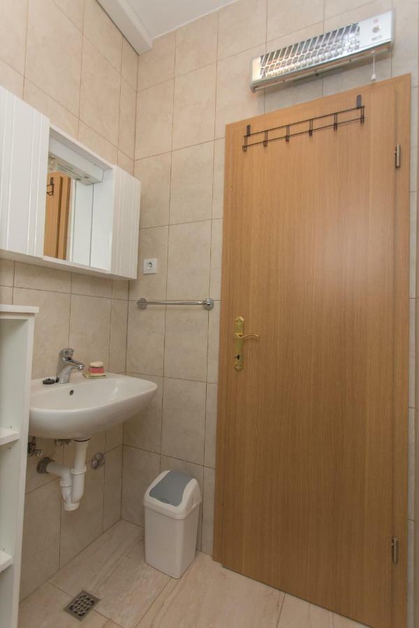 Apartment Ribica Kaštela Exteriör bild